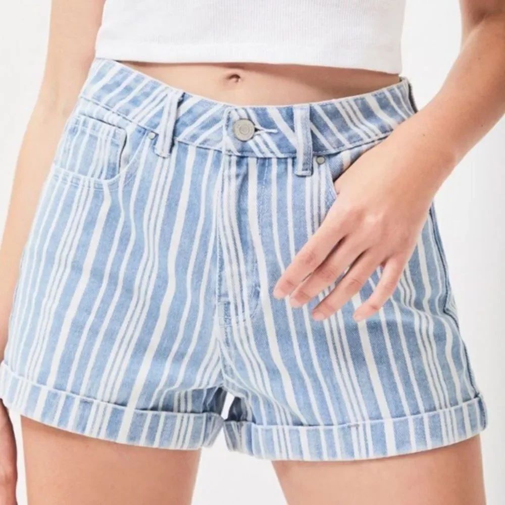 PacSun Denim pin Striped Mom Shorts Pacsun High Rise Cuffed Blue White cotton 29